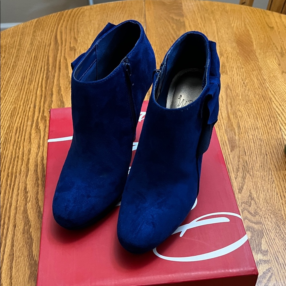 NWT Impo Blue Bow Ankle Boots - Picture 2 of 5